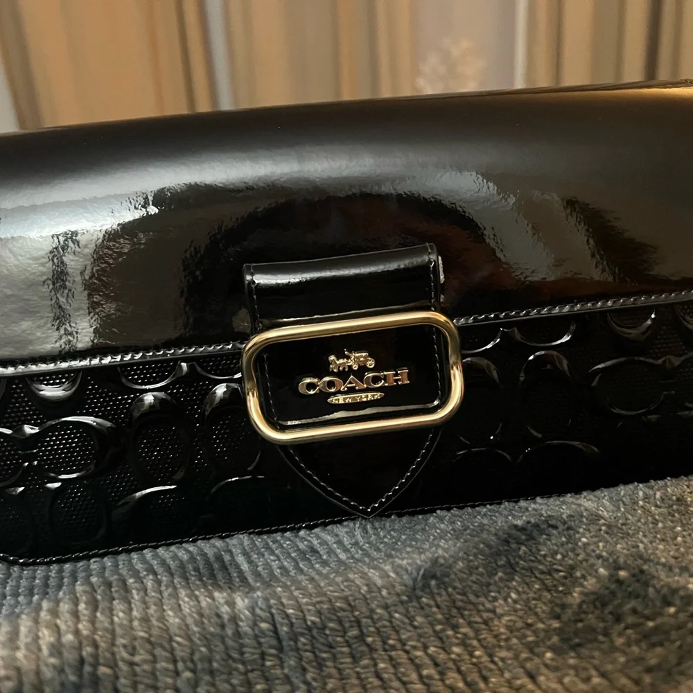 Coach NWT Morgan Shoulder Bag In Signature patent leather black 🤩 - Picture 6 of 15